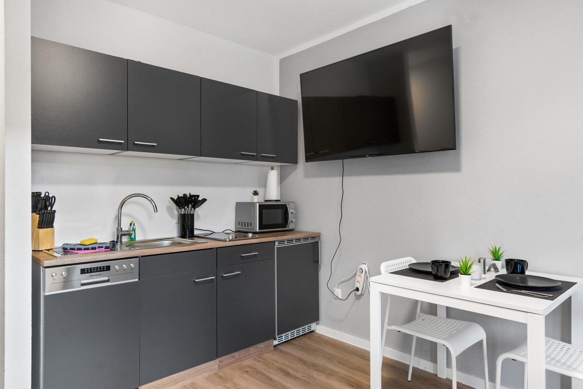 Messe, Monteure, Budget - Einfache Komfortable 2 Personen Wohnung Duisburg Eksteriør bilde