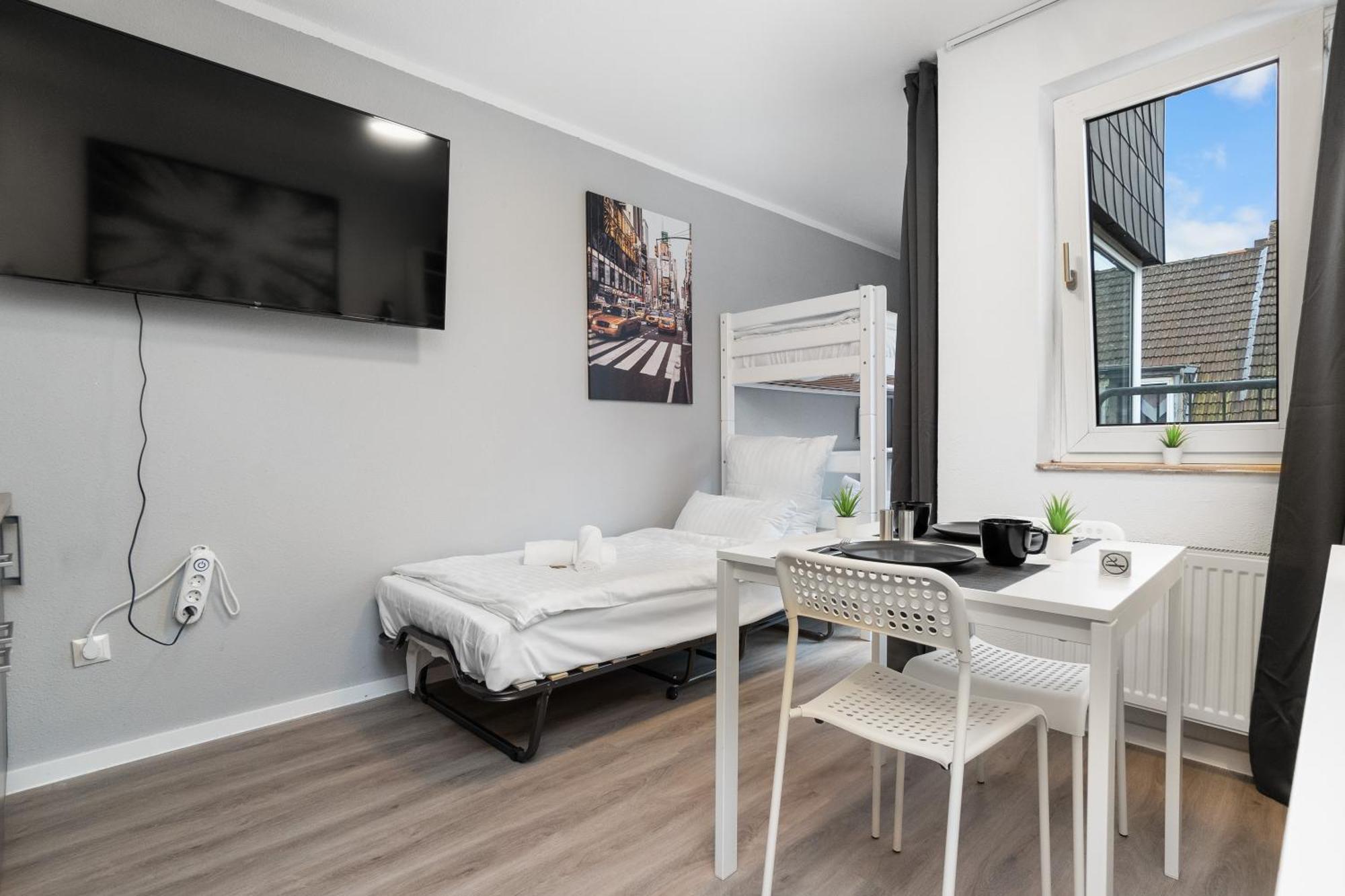Messe, Monteure, Budget - Einfache Komfortable 2 Personen Wohnung Duisburg Eksteriør bilde