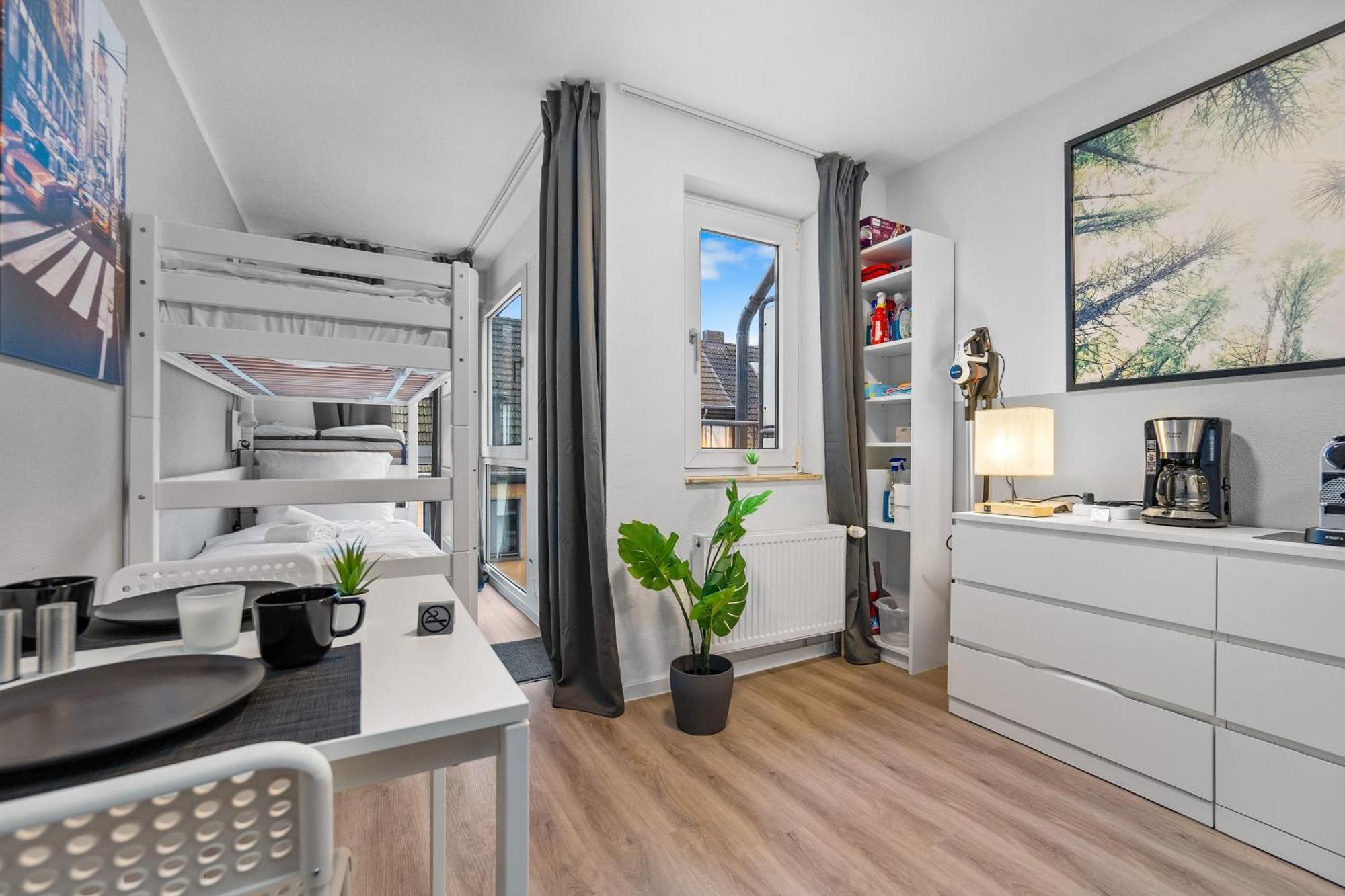 Messe, Monteure, Budget - Einfache Komfortable 2 Personen Wohnung Duisburg Eksteriør bilde