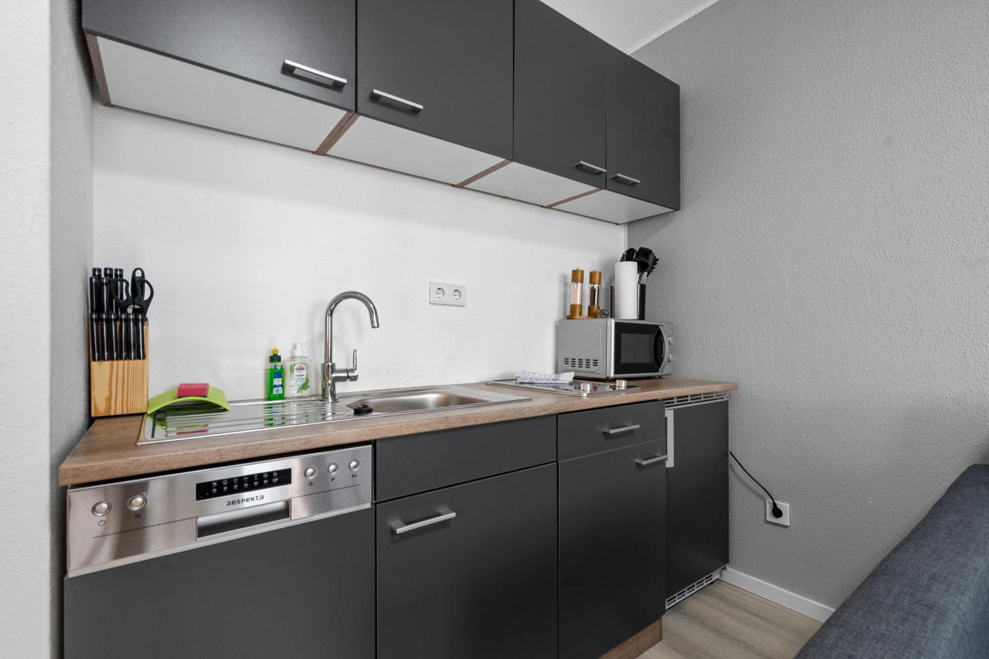 Messe, Monteure, Budget - Einfache Komfortable 2 Personen Wohnung Duisburg Eksteriør bilde