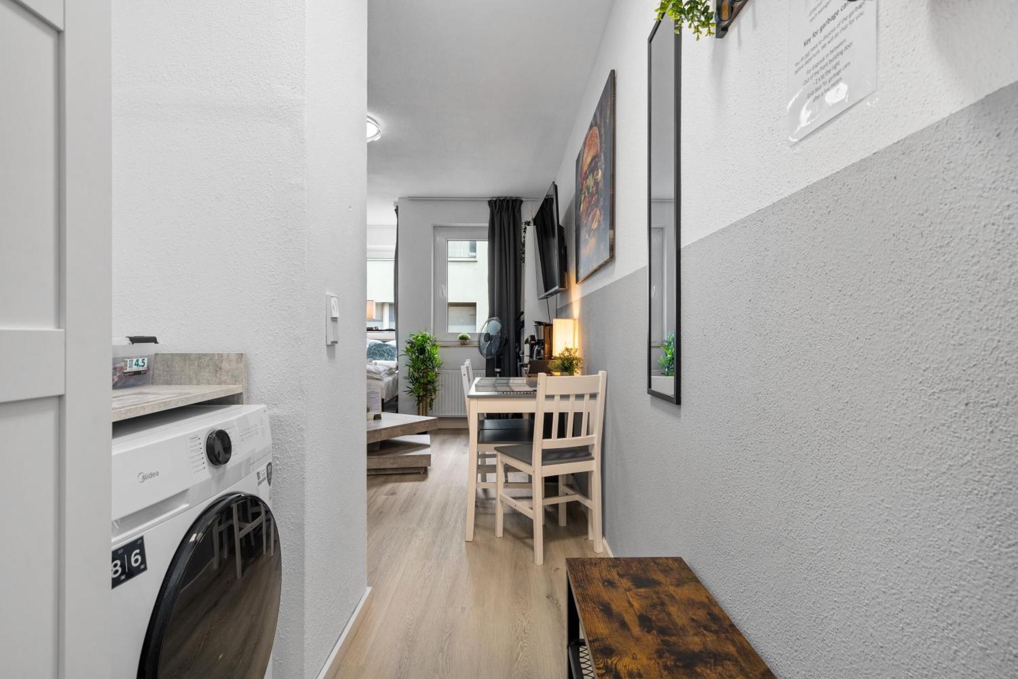 Messe, Monteure, Budget - Einfache Komfortable 2 Personen Wohnung Duisburg Eksteriør bilde